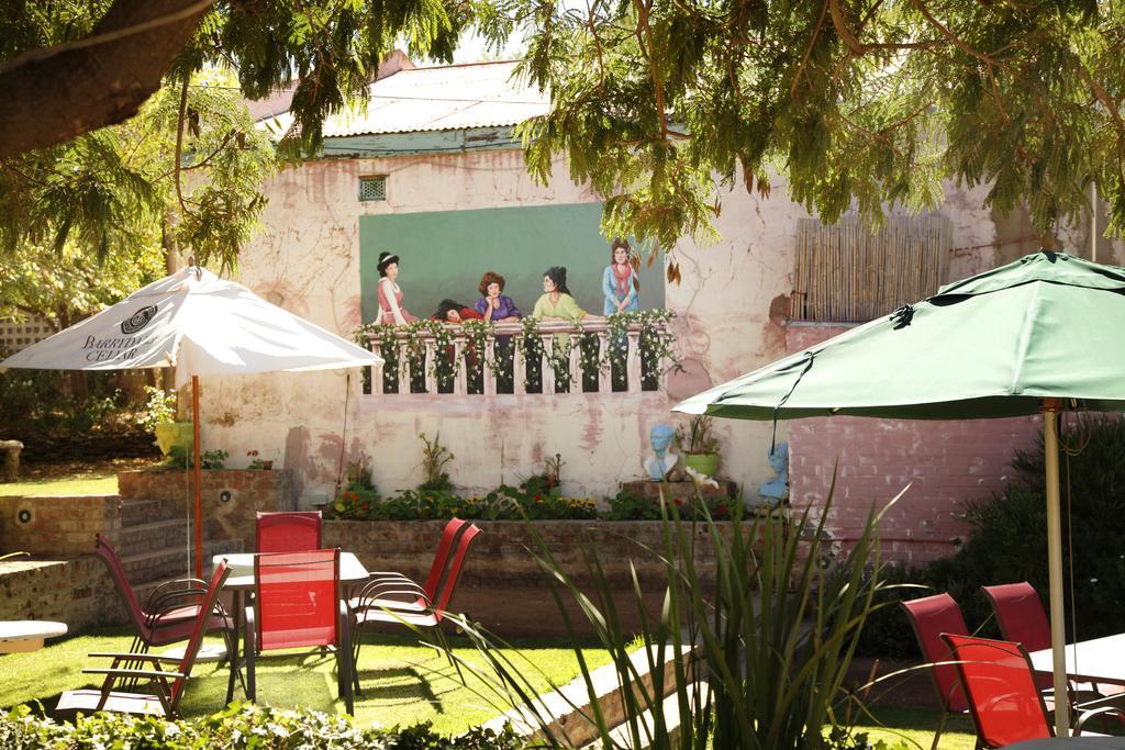Karoo Art Hotel Barrydale Buitenkant foto